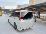 Toyota NOAH HYBRID