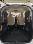 Toyota NOAH HYBRID 