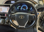 Toyota NOAH HYBRID 