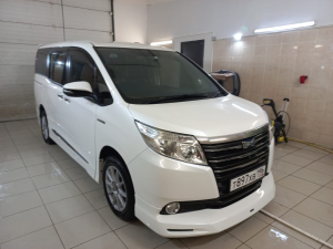 Toyota NOAH HYBRID  ― АвтоШанс
